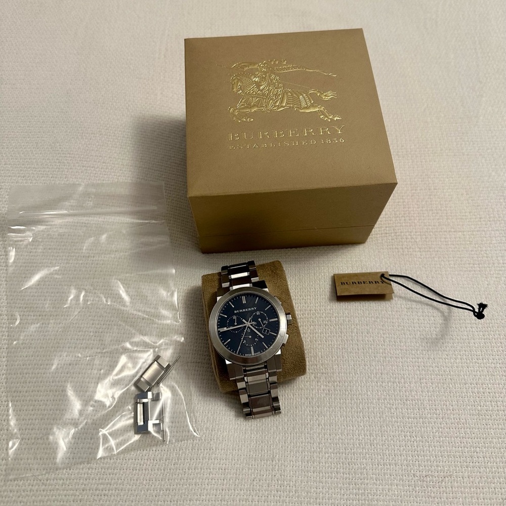 Burberry Swiss Chronograph Black Dial Stainless Steel 42mm Men's Watch BU9351